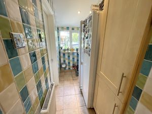 Silcott Street- click for photo gallery